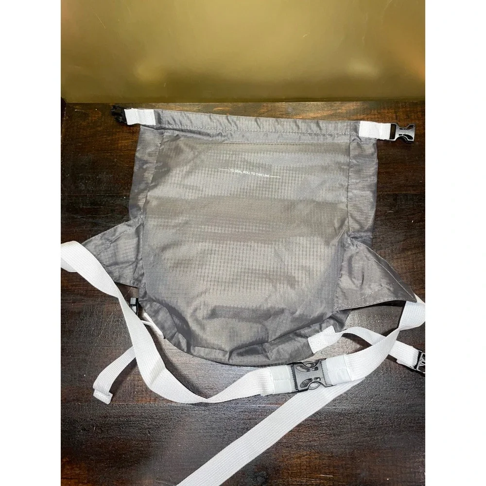 SeaWorld‎ Gray Drawstring Backpack Bag Water Resistant Travel Park Souvenir